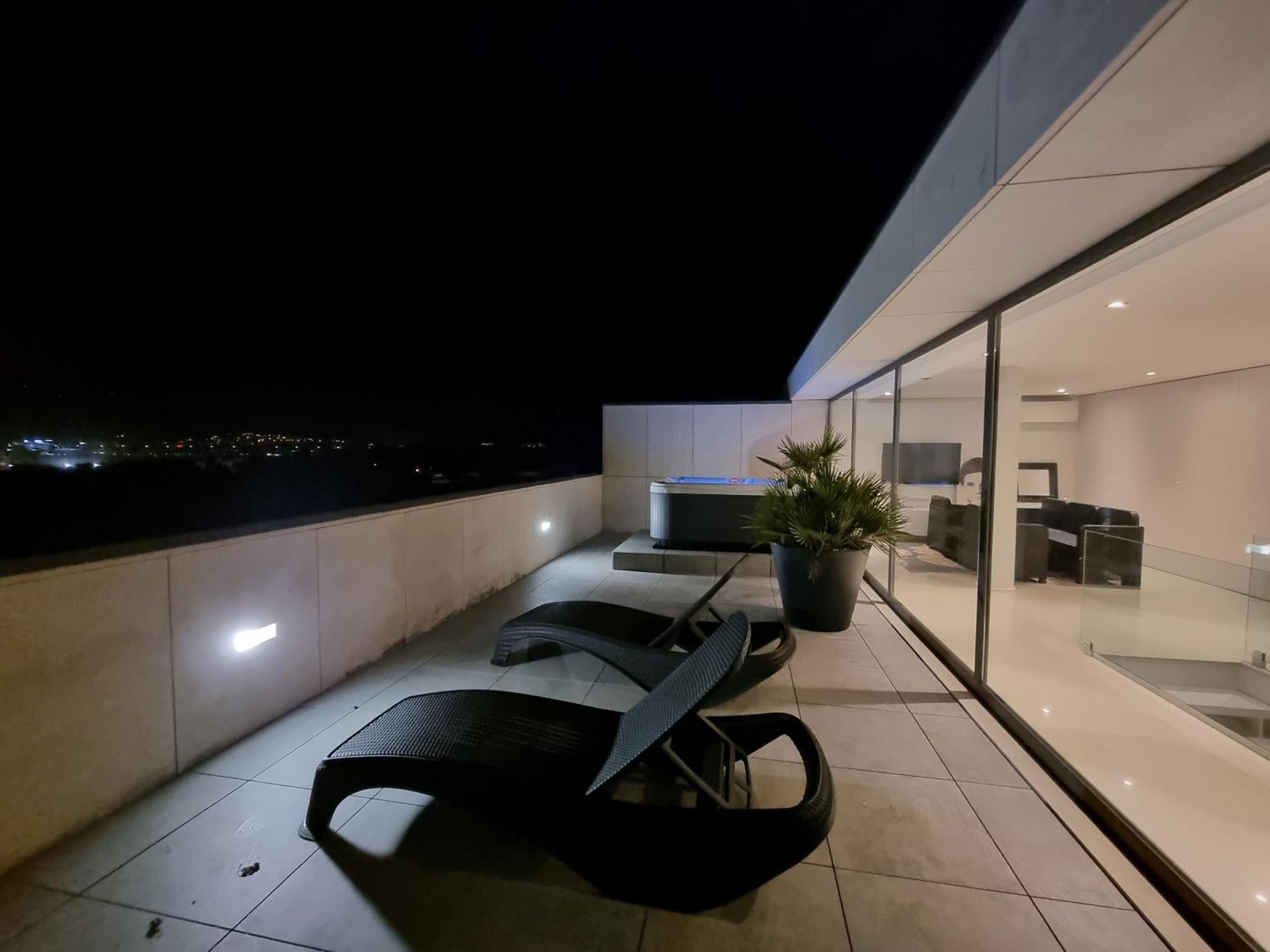 River Town View - Luxury Apartment With Jacuzzi On Terrace Виана-ду-Каштелу Экстерьер фото