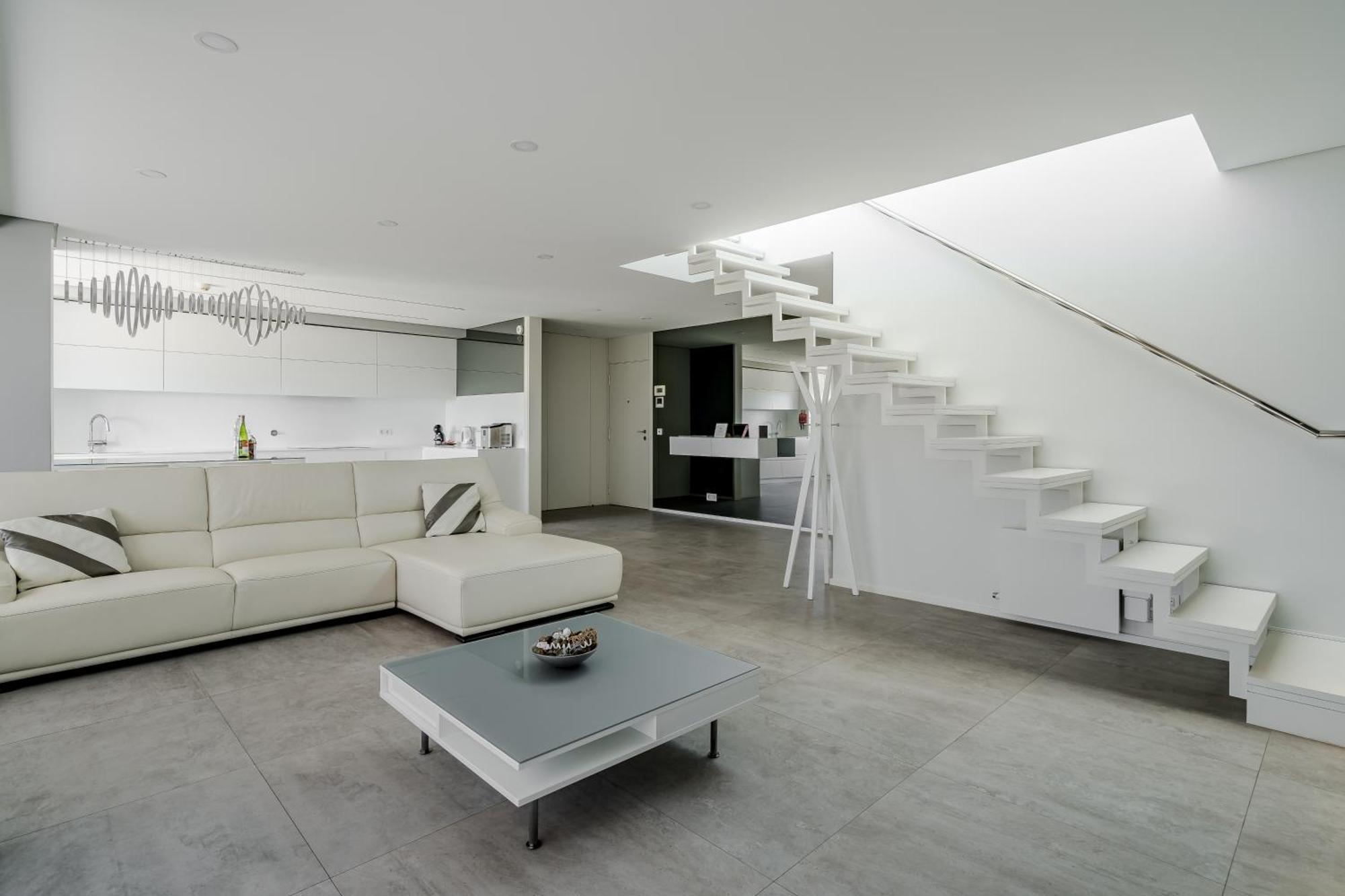 River Town View - Luxury Apartment With Jacuzzi On Terrace Виана-ду-Каштелу Экстерьер фото